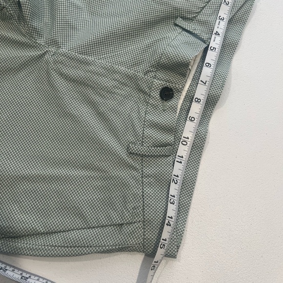 MICHAEL KORS SHORTS FOR MEN SIZE 30. COLOR MIX GREEN WITH GRAY - Picture 6 of 10